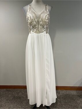 Soieblu Ivory Embroidered Mesh formal midi Dress size medium